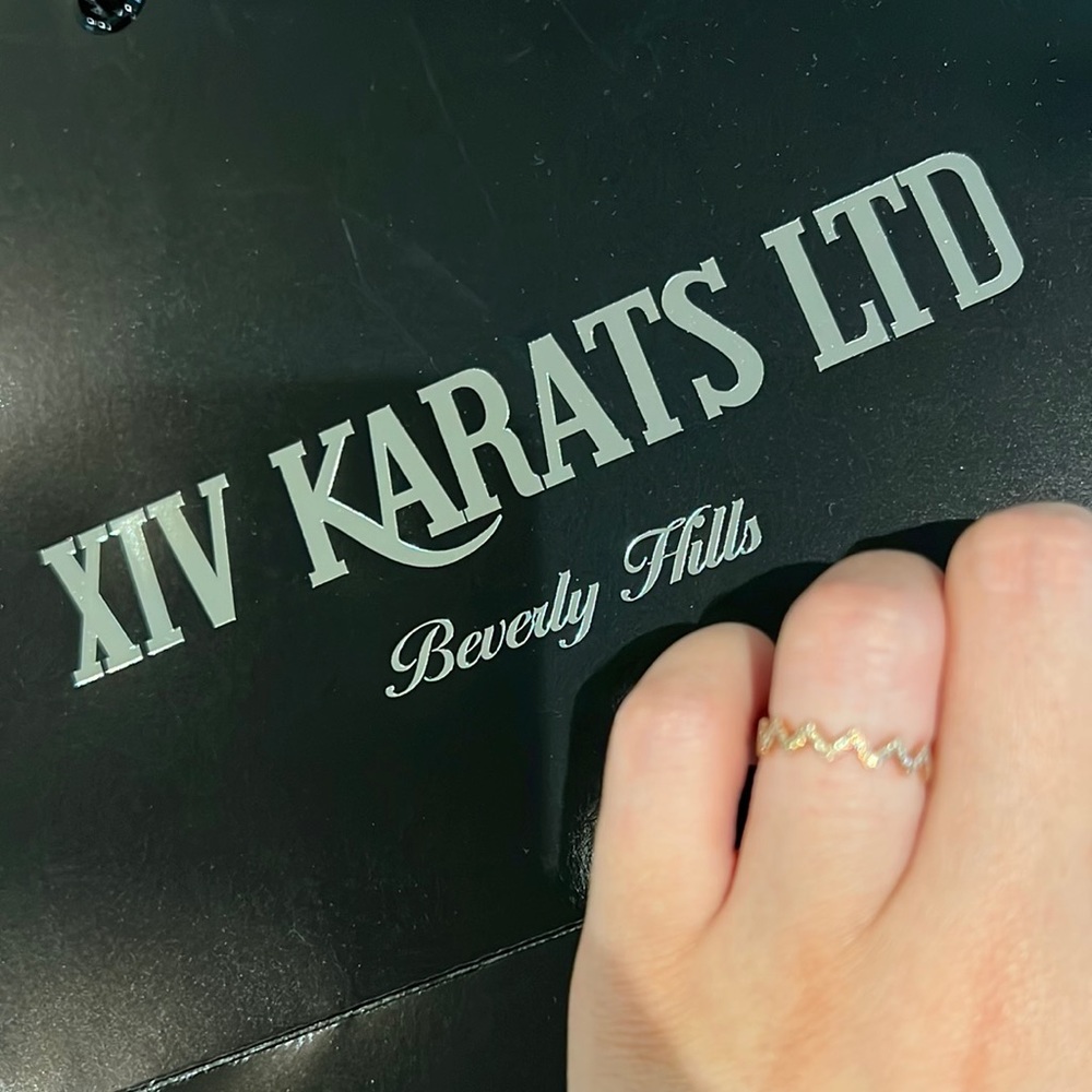 14 Karat Rose Gold Zig Zag Ring with 0.11 Carats
